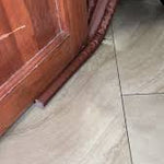 Goma rastrera de puerta